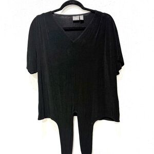 Traveler Black V-Neck Women's tie front short sleeve top L